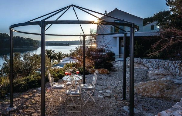Brač, Vila za odmor, 1055m2, PRVI RED DO MORA!!
