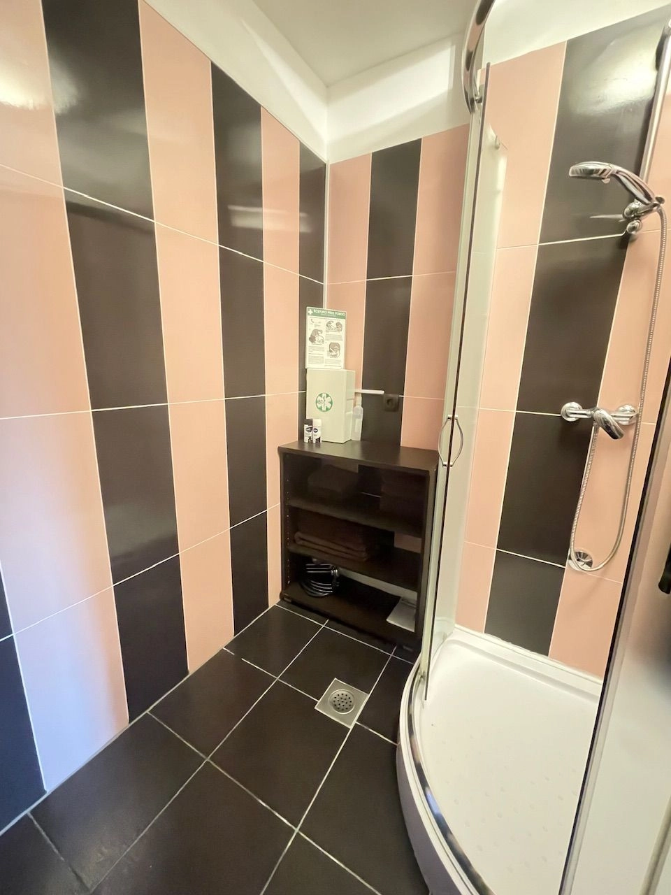 Stan, Zagreb, Špansko, 100m2 + VRT + TERASA + PODRUM