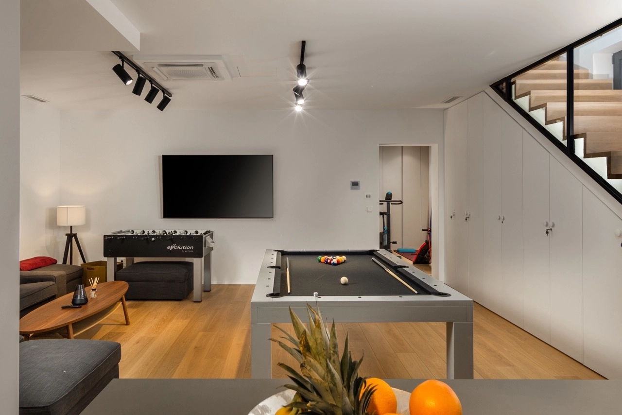 Zadar, Kožino, LUKSUZNA VILA S BAZENOM, 460m2 DRUGI RED DO MORA