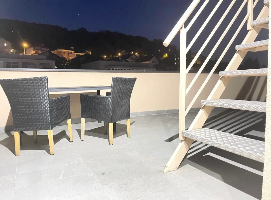 Zagreb, zgrada, prodaja, 260m2, 3 ETAŽIRANA STANA + PARKING!!