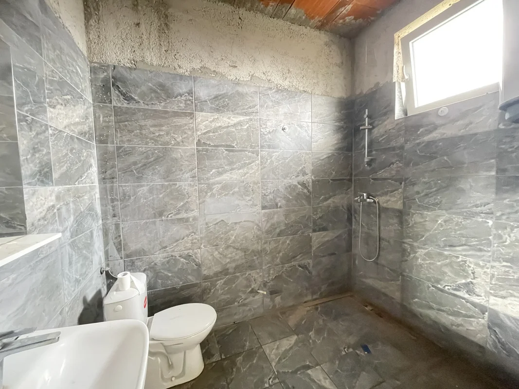 Zagreb, kuća, gornja Dubrava, 180m2 NKP na zemljištu od 906m2!!