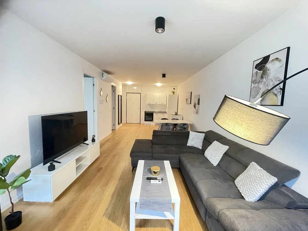BEZ PROVIZIJE Zagreb, luksuzni stan, trnje, Saras centar,48m2 +parking
