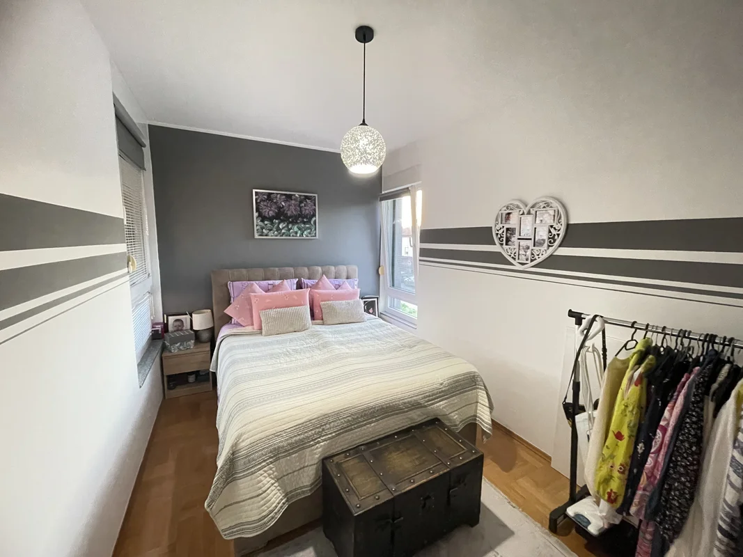 Stan, sveta nedelja, orešje, 56m2 + parking + Balkon!