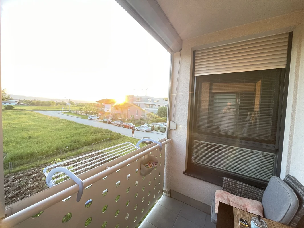 Stan, sveta nedelja, orešje, 56m2 + parking + Balkon!
