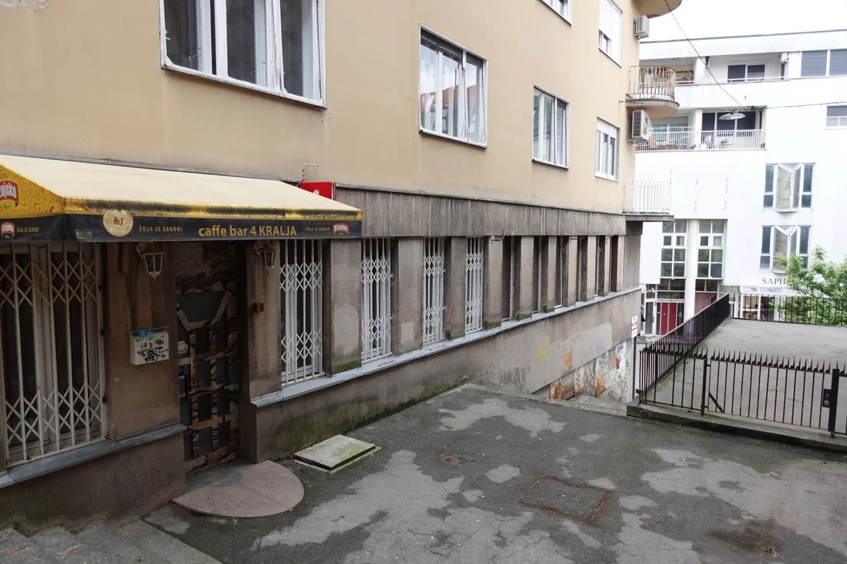 Stan, zagreb, centar, ispod tržnice Dolac, minutu od trga!!