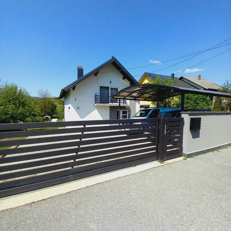Kuća, samobor, molvice, 150m2 na parceli od 1200m2