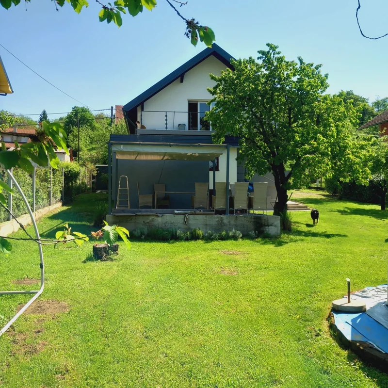 Kuća, samobor, molvice, 150m2 na parceli od 1200m2