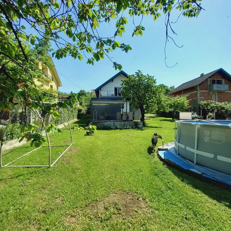 Kuća, samobor, molvice, 150m2 na parceli od 1200m2