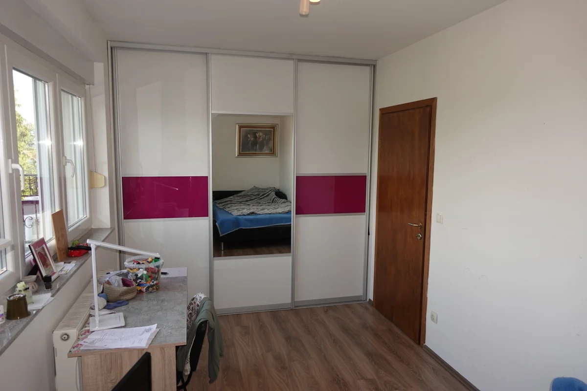 Samobor, vila, 353m2 na zemljištu od 472m2, sa 5 spavaćih soba! 