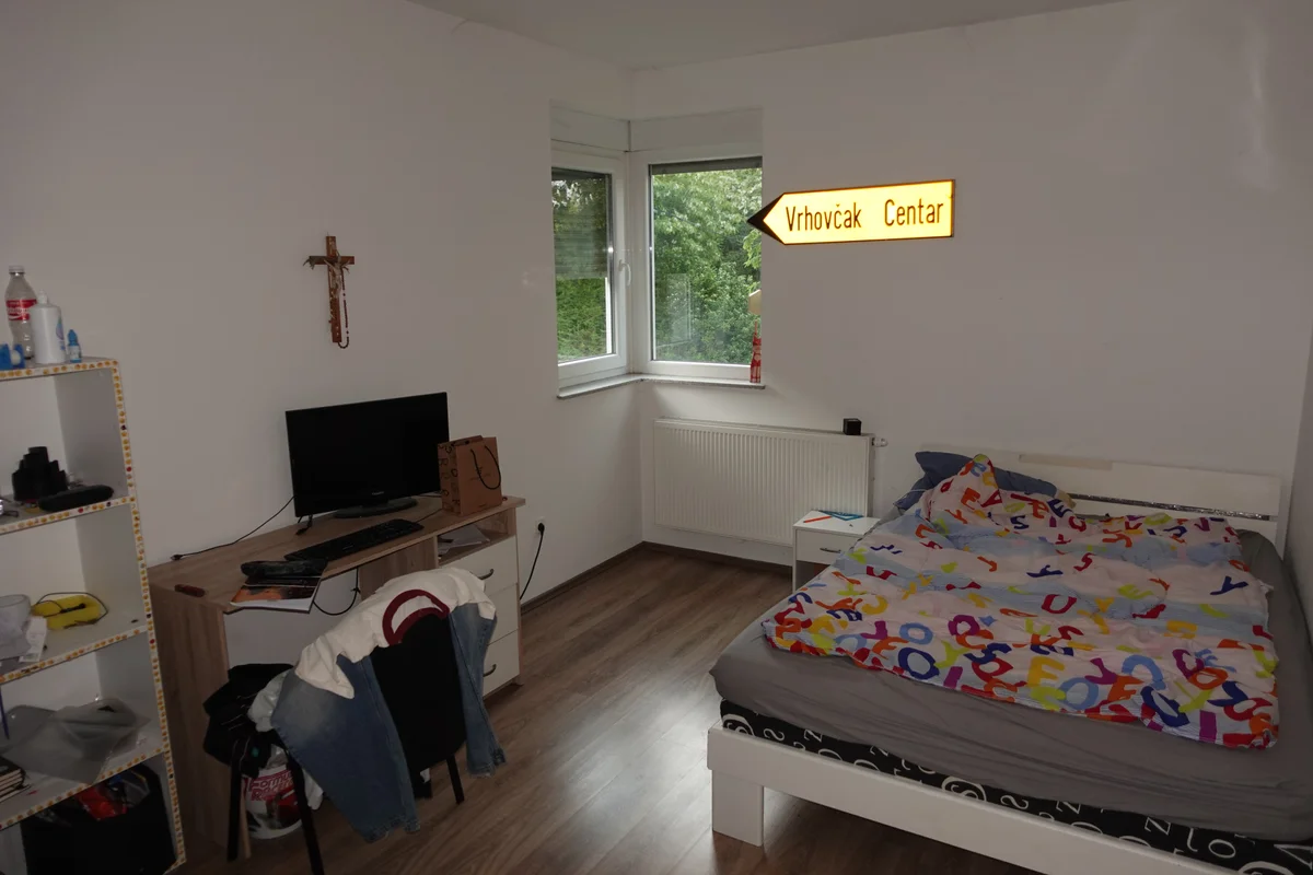 Samobor, vila, 353m2 na zemljištu od 472m2, sa 5 spavaćih soba! 