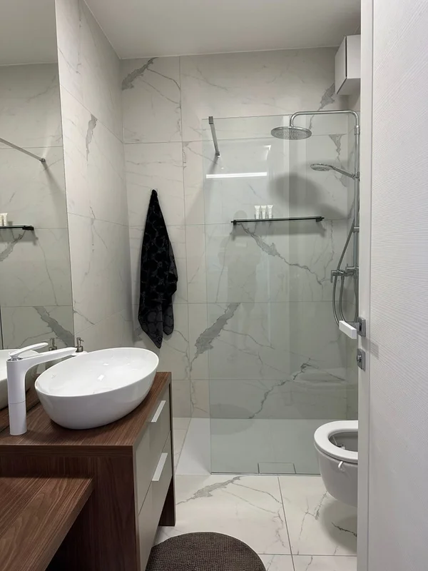 Luksuzni stan, Zagreb, najam, 50m2+ loggia+ garaza! Pogled na fontane!