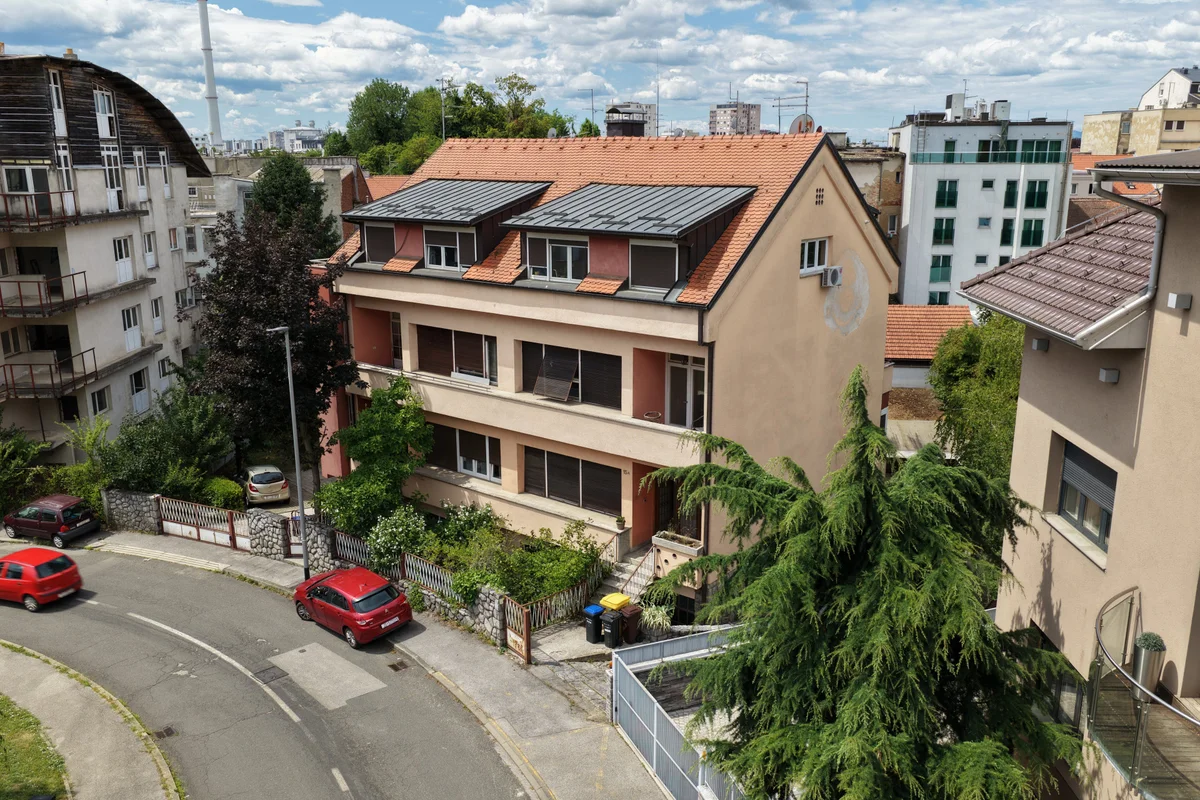Kuća, Zagreb, 250nkp + 4 garaže!! Hercegovačka ulica!!