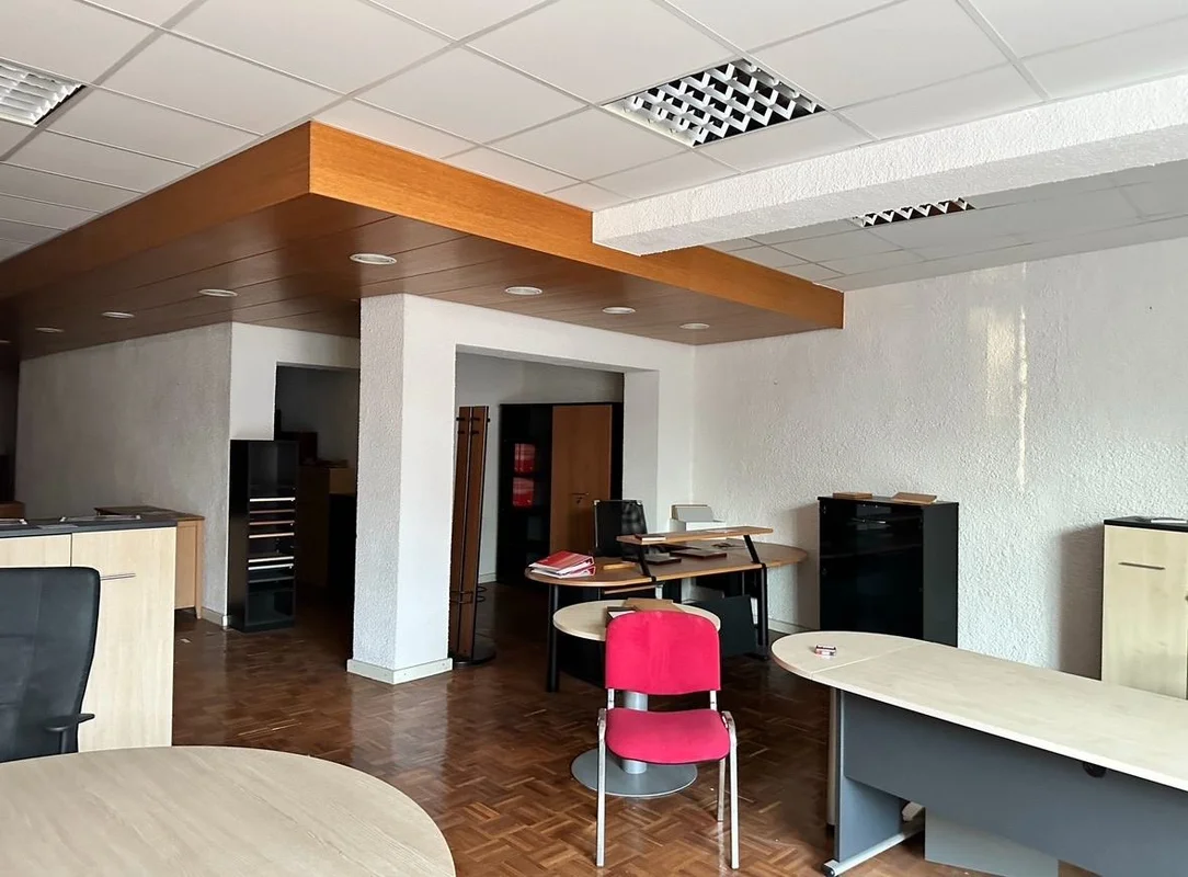 Rijeka, poslovni prostor, 221m2 sa parkingom!! 