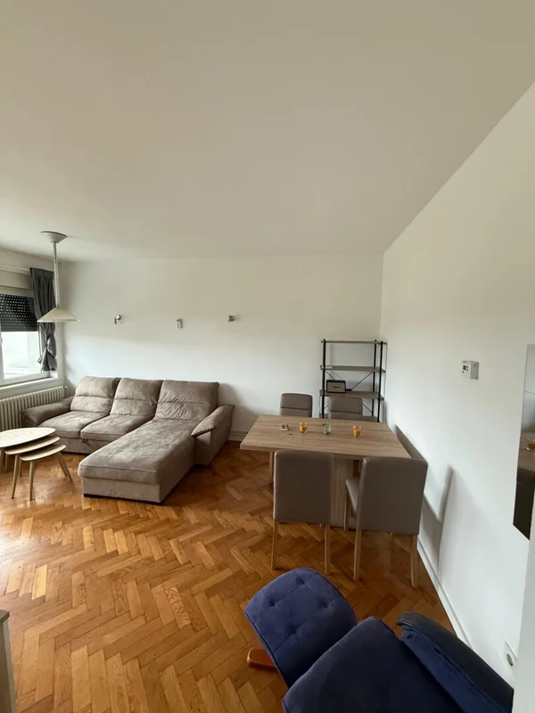 Stan, Zagreb, centar, 3 spavaće sobe idealno za studente!!