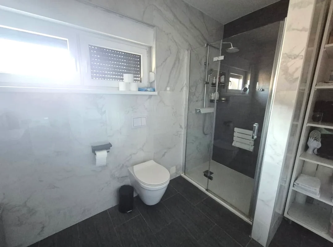 Moderan obiteljski stan s vrtom i niskim režijama – Dugo Selo