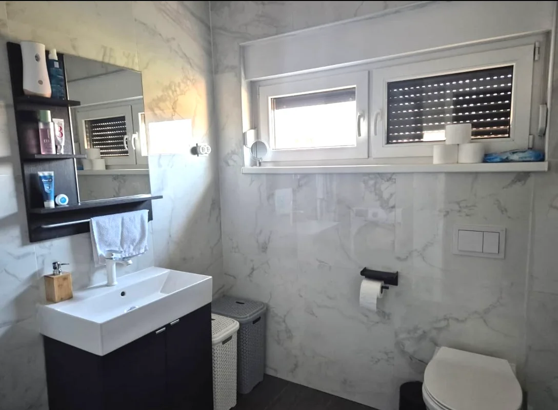 Moderan obiteljski stan s vrtom i niskim režijama – Dugo Selo