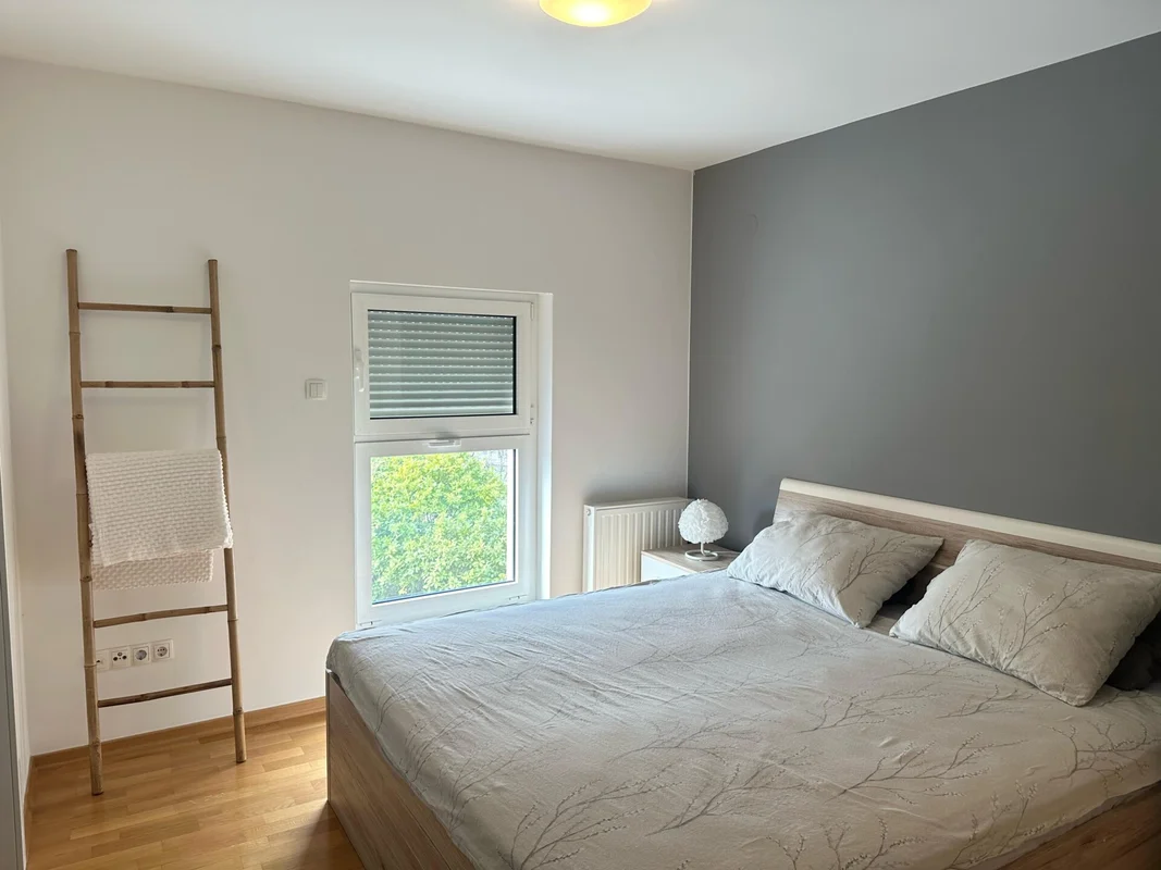 Najam, Zagreb, Maksimir stan sa 100m2, 3 spavaće sobe te dva parkinga!