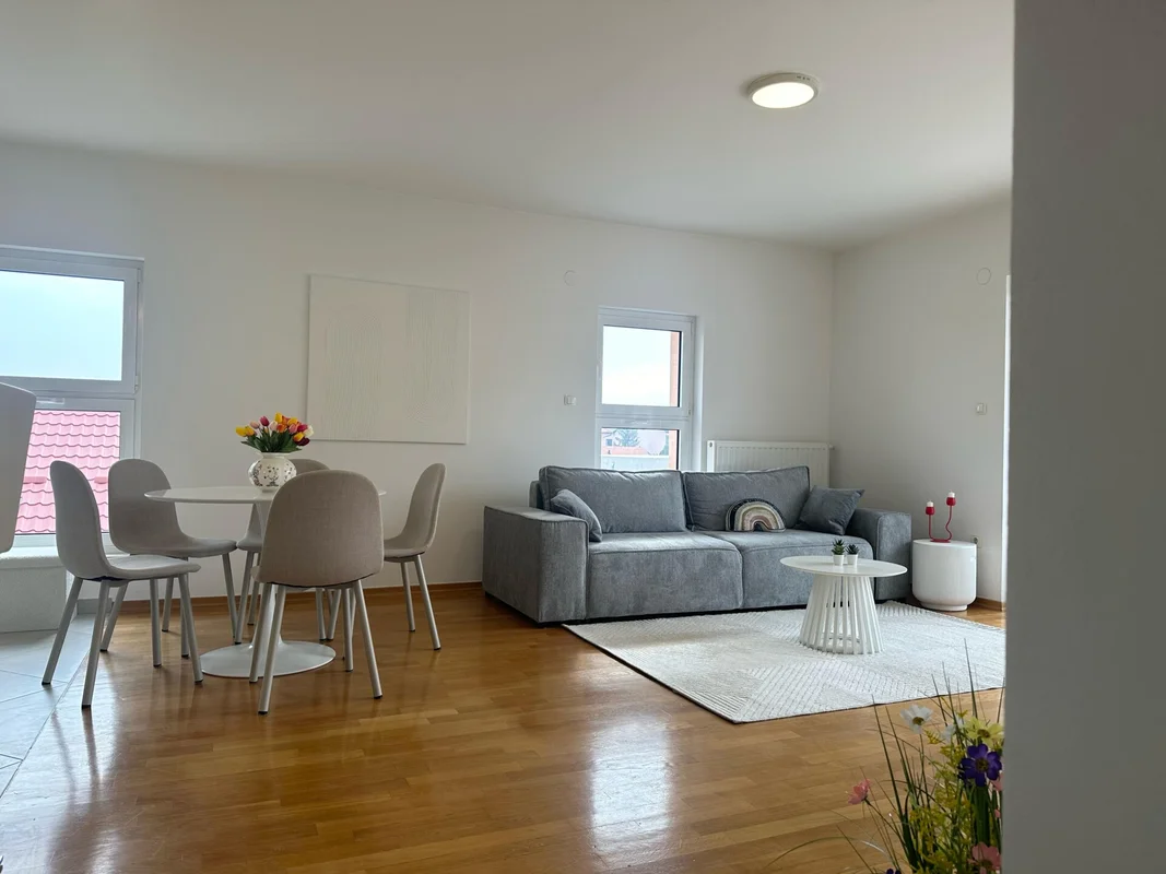 Najam, Zagreb, Maksimir stan sa 100m2, 3 spavaće sobe te dva parkinga!