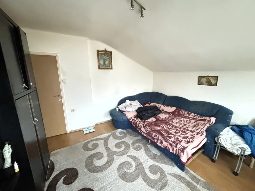 PRODAJE SE UREĐEN STAN U KUĆI – 69 m², CENTAR ZAPREŠIĆA