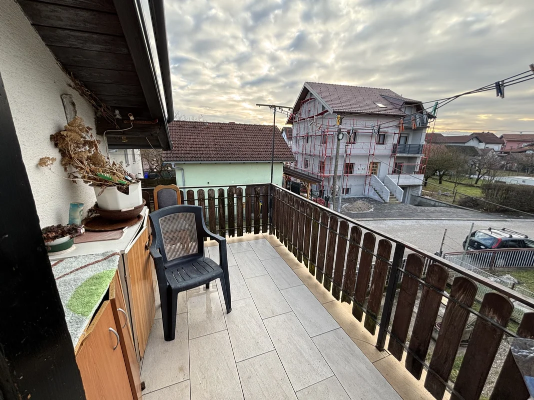 PRODAJE SE UREĐEN STAN U KUĆI – 69 m², CENTAR ZAPREŠIĆA