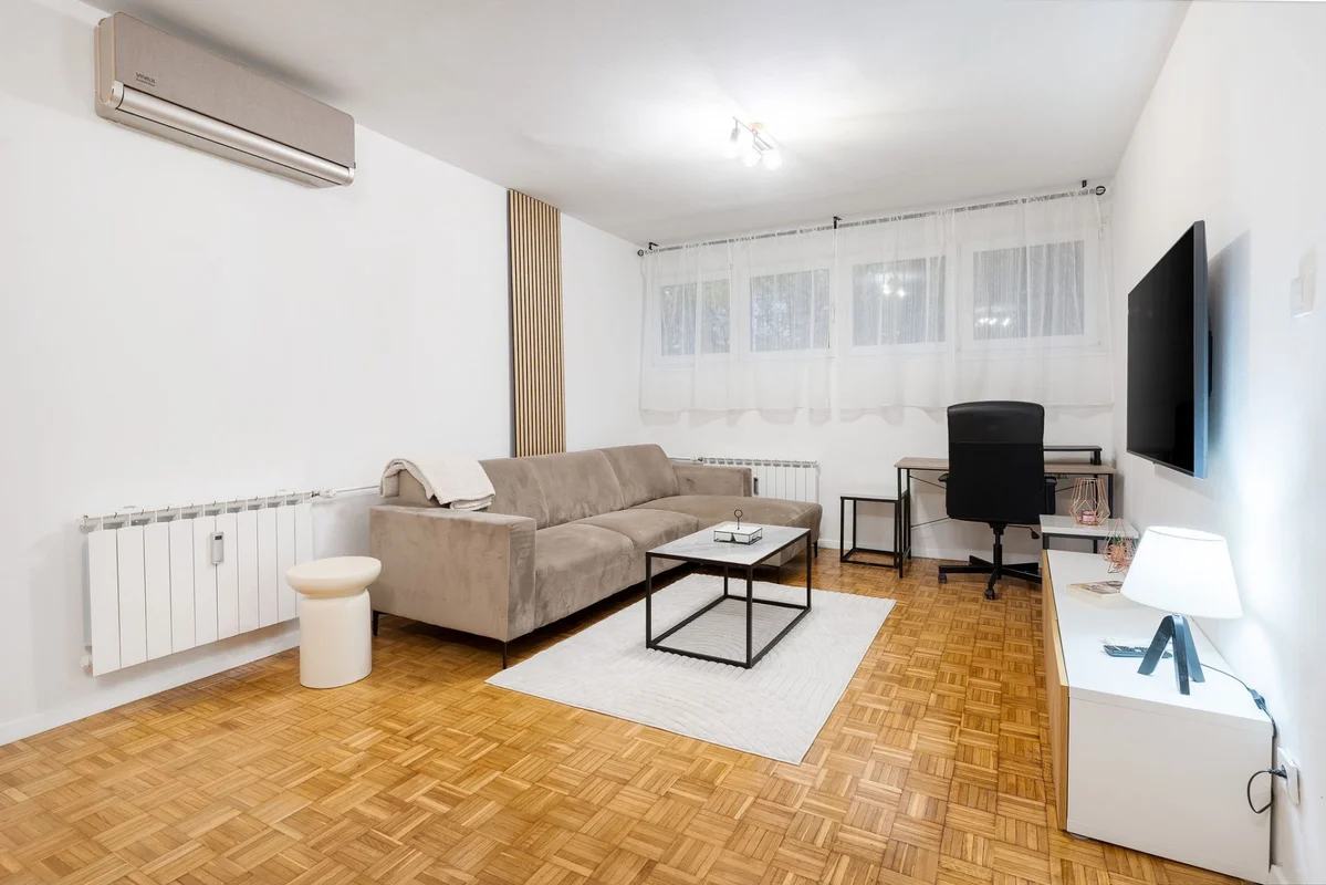 Stan, novi Zagreb, Sopot 52m2 sa dvije spavaće sobe!! Novo Uređen!!