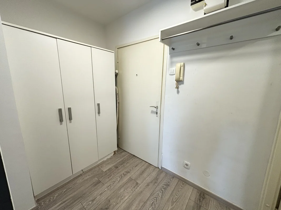 Uređen stan 31m² – Južno Naselje, Samobor