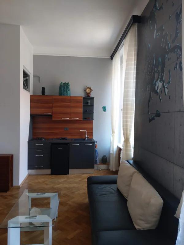 Ekskluzivan trosobni stan 113 m² + 2PM u srcu Zagreba – Jurišićeva