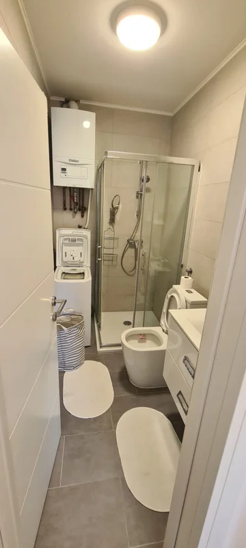 Prostran stan 89,6 m² u Donjoj Dubravi, parking, uređen i adaptiran