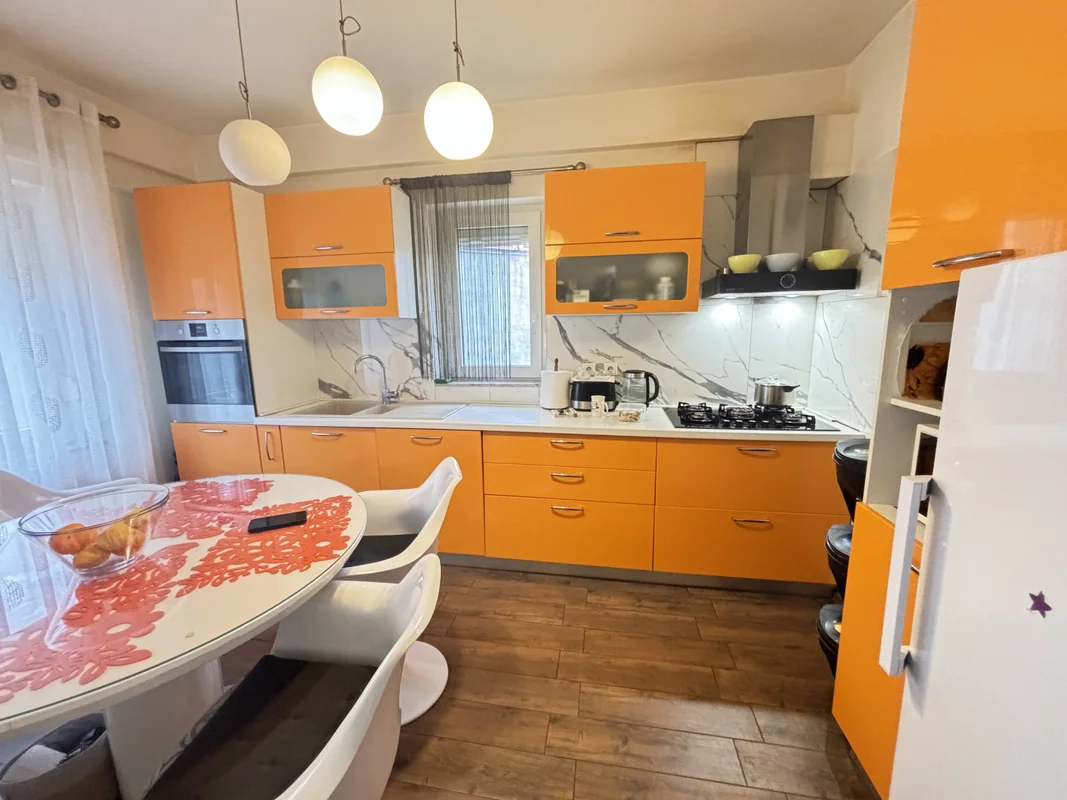 Prostran stan 89,6 m² u Donjoj Dubravi, parking, uređen i adaptiran