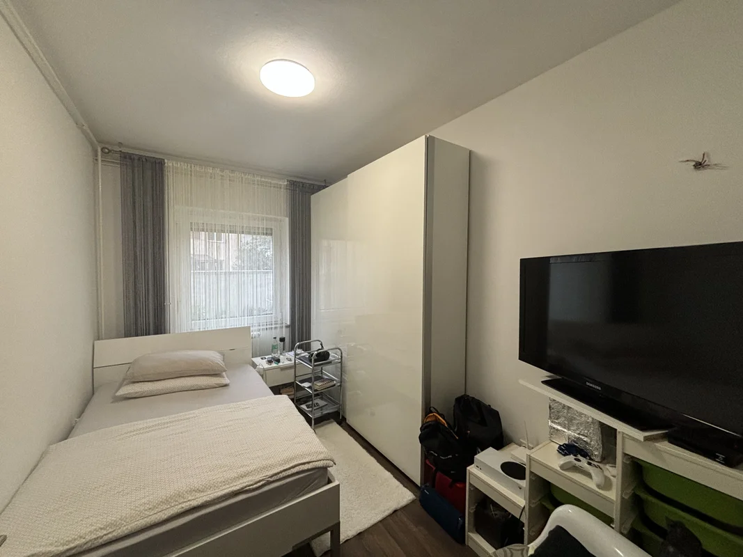 Prostran stan 89,6 m² u Donjoj Dubravi, parking, uređen i adaptiran