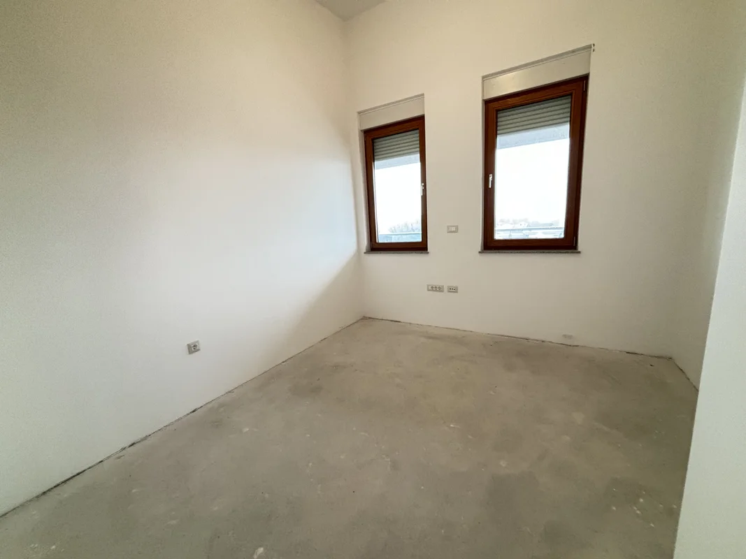 Iznajmljuje se luksuzni penthouse s terasom i panoramom – Bijenik