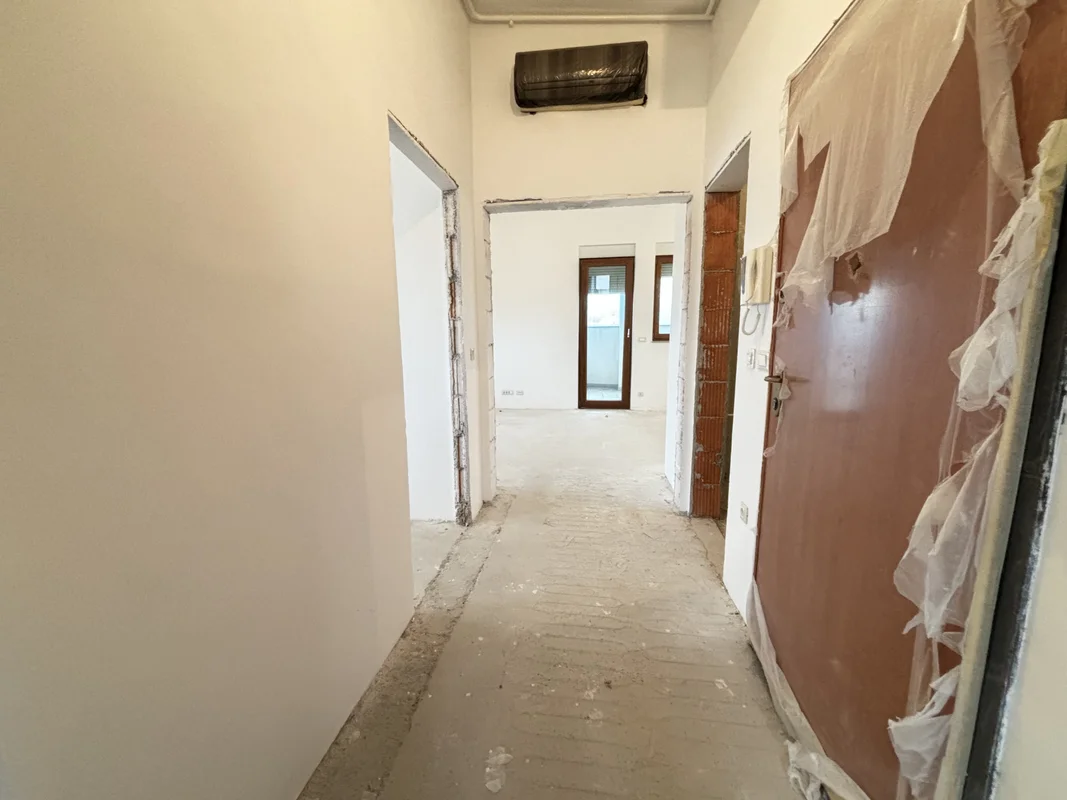 Iznajmljuje se luksuzni penthouse s terasom i panoramom – Bijenik