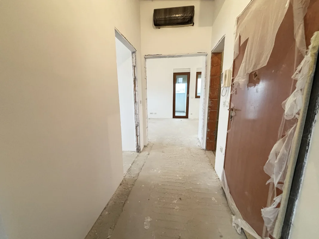 Iznajmljuje se luksuzni penthouse s terasom i panoramom – Bijenik