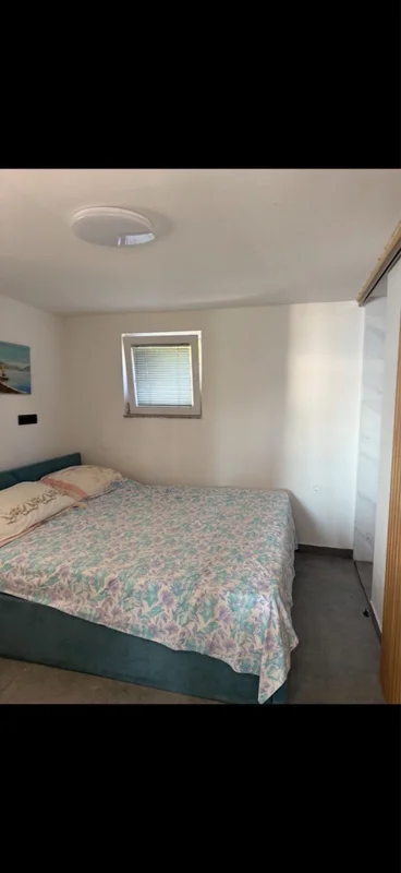 Kuća sa dva apartmana, Karlobag, 3 red do mora!! NOVOADAPTIRANO!