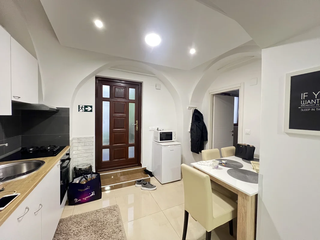 Stan, centar, TKALČIĆEVA ULICA, 38m2 + tavan!! ADAPTIRAN!!