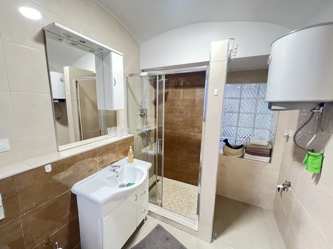 Stan, centar, TKALČIĆEVA ULICA, 38m2 + tavan!! ADAPTIRAN!!