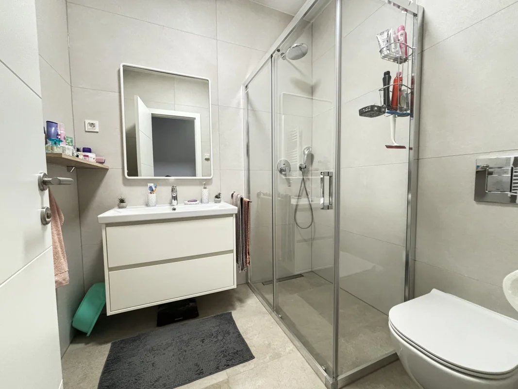 Vrapče, 4-soban stan 80 m², Garaža, Kompletno namješten!