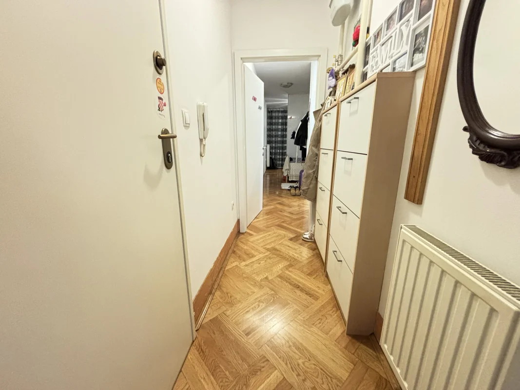 Moderan 3-sobni stan 69 m² s 2 parkirna mjesta i pogledom na park