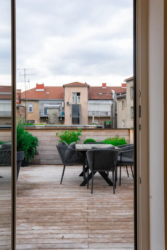 Ekskluzivni penthouse od 270 m² s terasom i pogledom na HNK