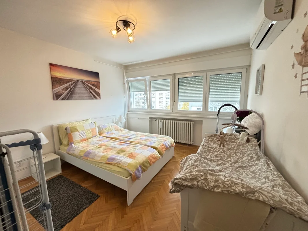 Srednjaci – komforan i obnovljen 2-soban stan 60 m² s loggiom