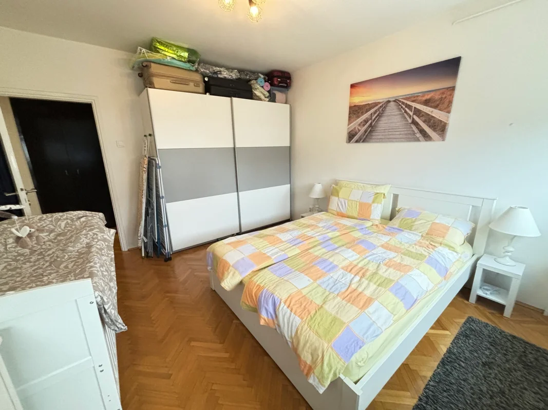 Srednjaci – komforan i obnovljen 2-soban stan 60 m² s loggiom