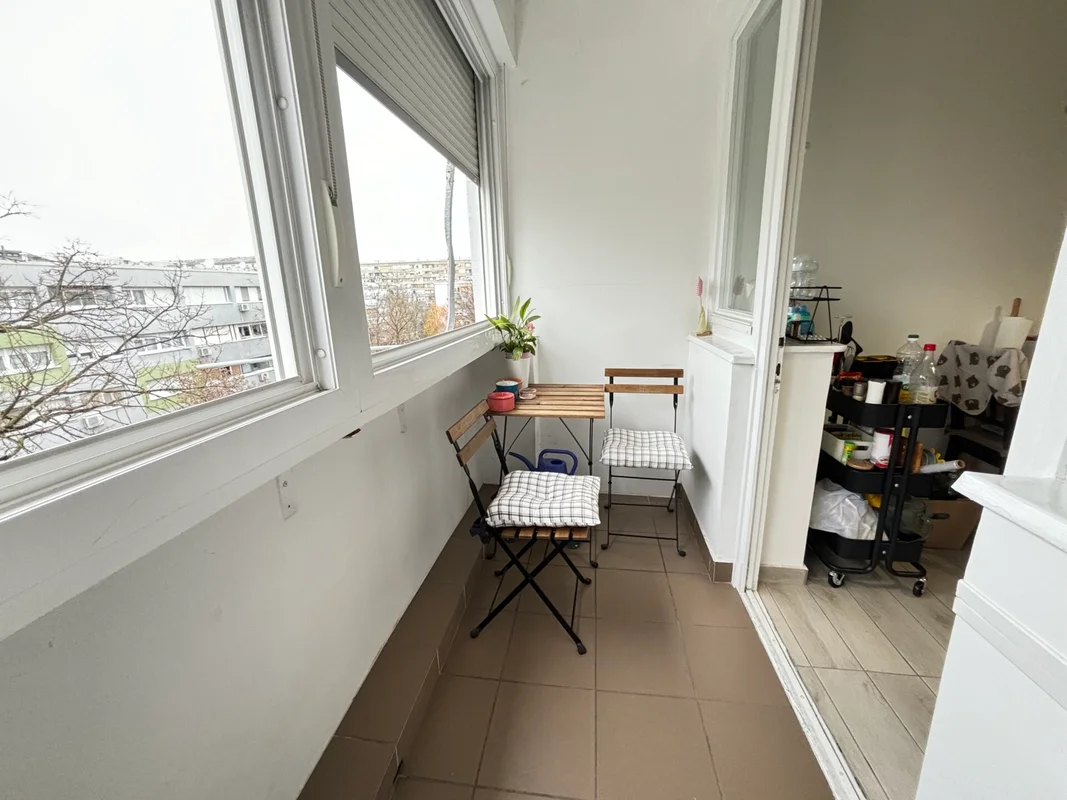 Srednjaci – komforan i obnovljen 2-soban stan 60 m² s loggiom