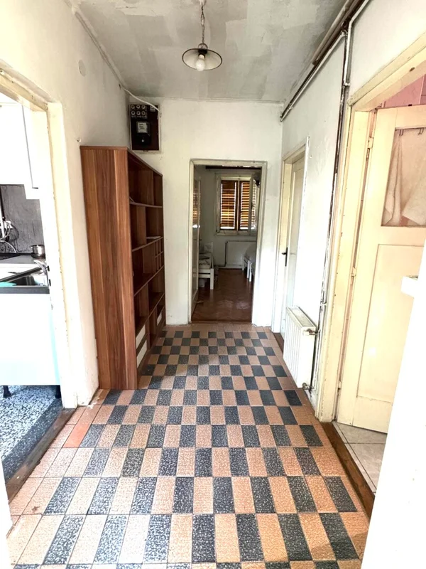 Smještaj za radne timove u Donjoj Dubravi – kuća s garažom