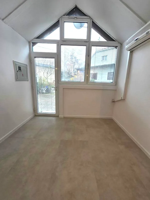 Zagrebačka cesta – 32,9 m² renoviran stan!