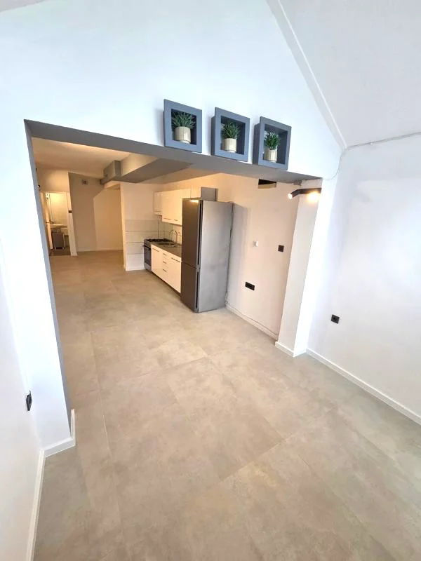 Zagrebačka cesta – 32,9 m² renoviran stan!