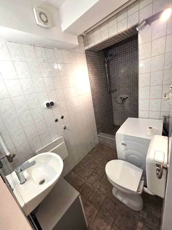 Zagrebačka cesta – 32,9 m² renoviran stan!