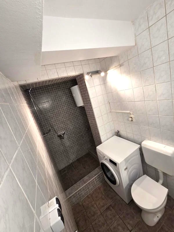 Zagrebačka cesta – 32,9 m² renoviran stan!