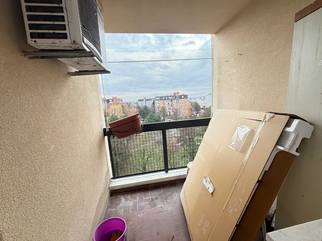 Stan 43 m² s loggiom, energetski obnovljena zgrada, Stenjevec