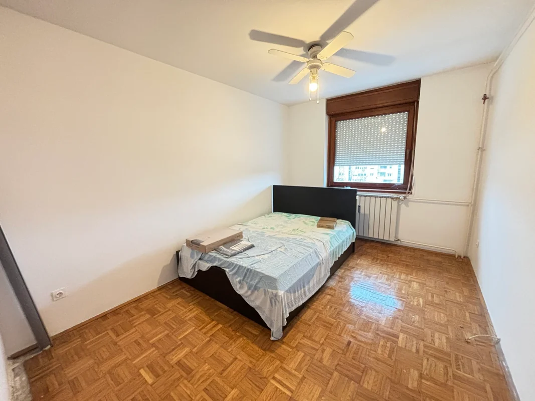 Prostran stan 80 m² s 2 zatvorena balkona, Lanište – odlična lokacija