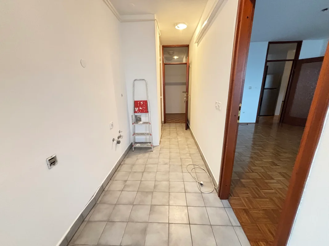 Prostran stan 80 m² s 2 zatvorena balkona, Lanište – odlična lokacija